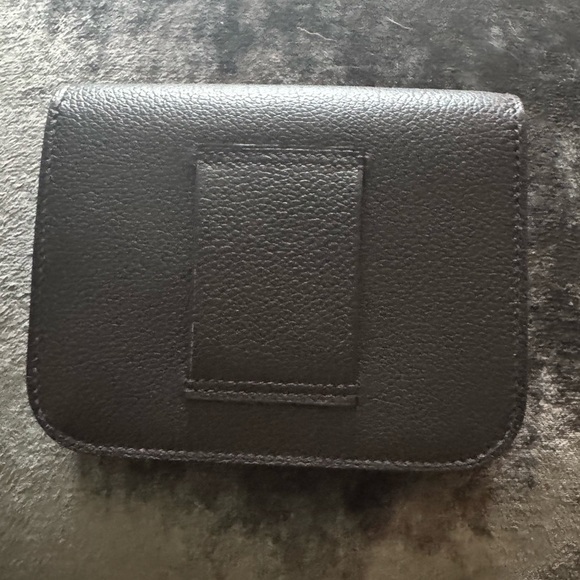 Constance Slim bicolor wallet
NEW HERMES color prunoir/rose azalée
NWT’s/box - Picture 6 of 10